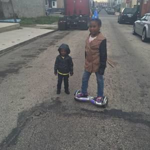 Meet your Posher, Makeena